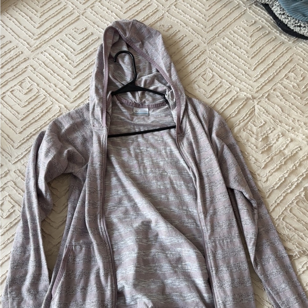 Lightweight Hooded Columbia Jacket